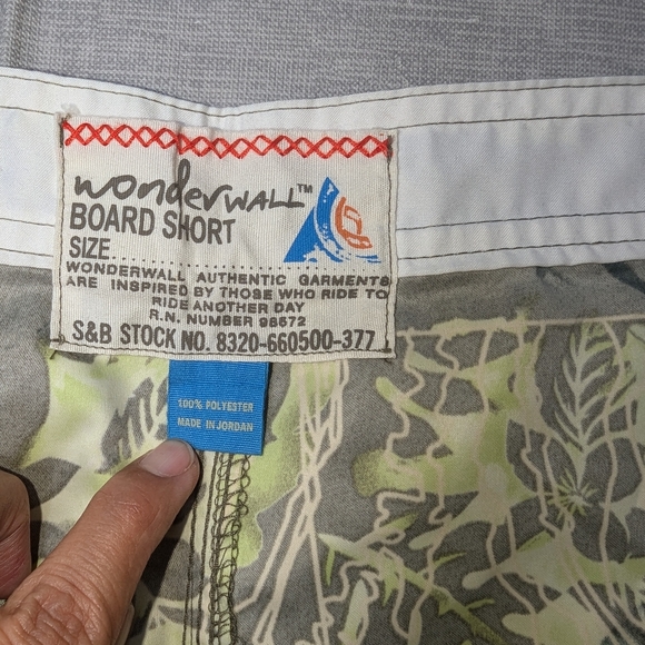 Wonderwall Men Size 36 Board Shorts Swim Trunks Olive Garden Hawaiian Map Coast - Picture 6 of 8